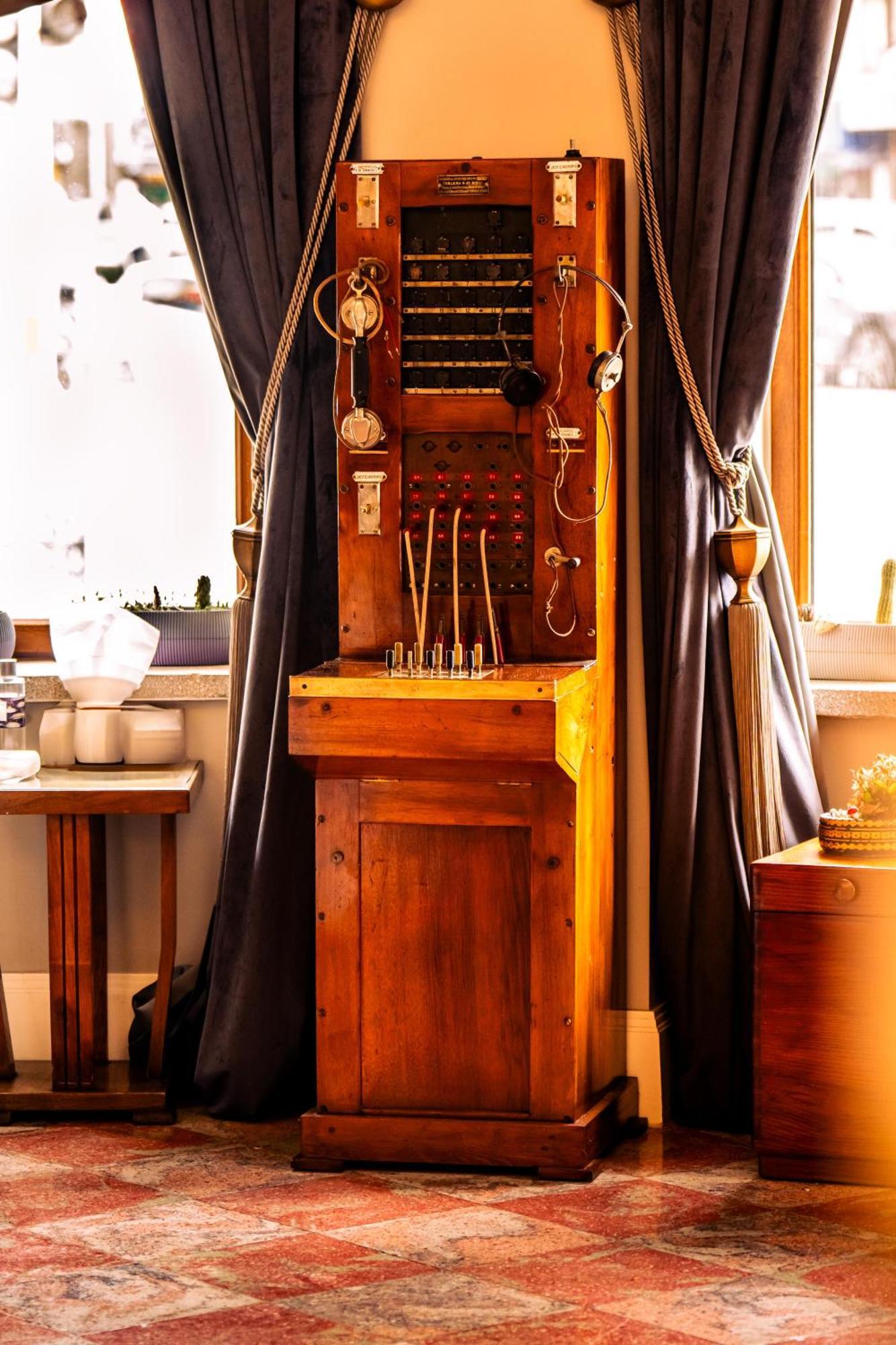 Atlas Oteli İzmir Luaran gambar